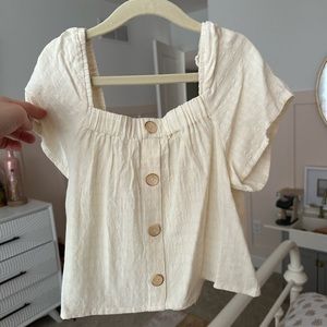 Rylee and Cru top 6/7 nwot
Smoke free, pet friendly home